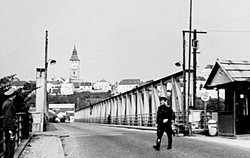 Il ponte sul fiume Enns, dal settore sovietico.
